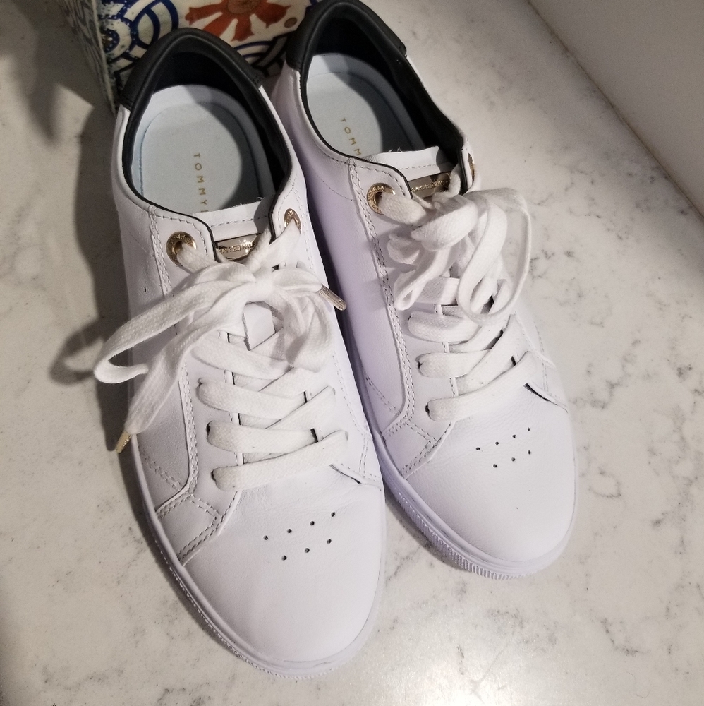 👟 TOMMY HILFIGER WHITE LEATHER SNEAKERS - Picture 8 of 15